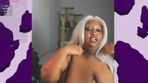 Snapshot of xxmoniquestarrxx chatting on May 2026 03:13:01 AM Thee Baddest BBW online show from May 2026 03:13:01 AM