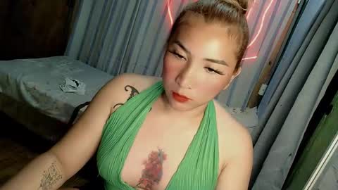 xxsassyfox online show from February 2026 04:47:02 PM