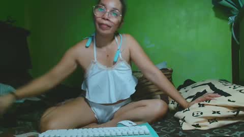 Snapshot of xxsexypinayxx chatting on March 2025 06:18:02 AM xxsexypinayxx online show from March 2025 06:18:02 AM