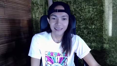 Snapshot of xxskinny_alonzoxx chatting on January 2025 01:32:02 AM Ali online show from January 2025 01:32:02 AM