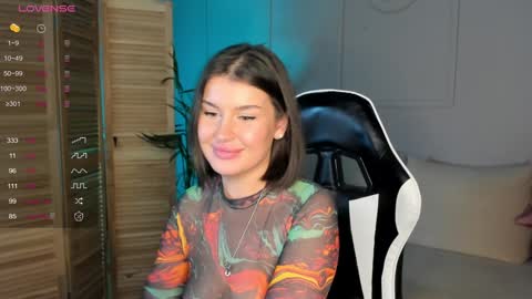 Snapshot of xxviktoryqueenxx chatting on December 2024 04:03:02 AM Vi online show from December 2024 04:03:02 AM