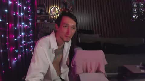 Snapshot of xxx_rays chatting on March 2026 06:08:02 AM Ray and Andy online show from March 2026 06:08:02 AM