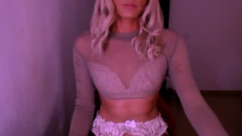 Snapshot of xxxanonymousloverxxx chatting on May 2026 11:00:01 PM Chiara online show from May 2026 11:00:01 PM