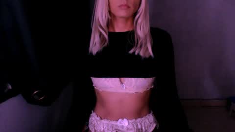 Snapshot of xxxanonymousloverxxx chatting on May 2026 09:49:02 AM Chiara online show from May 2026 09:49:02 AM