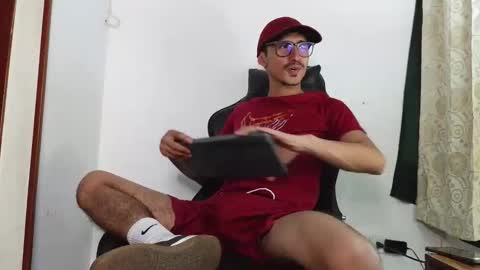 Kev online show from December 2025 10:38:01 PM