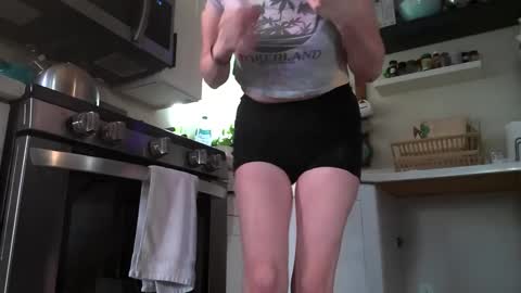 Lola online show from October 2025 06:29:01 PM