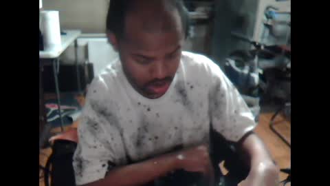 Snapshot of xxxonwheelz chatting on October 2025 04:43:02 AM xxxonwheelz online show from October 2025 04:43:02 AM