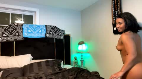 Snapshot of xxxotic_brand chatting on December 2024 02:53:02 AM XXXOTIC Brand online show from December 2024 02:53:02 AM