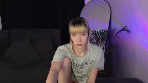 July and Fer online show from September 2025 10:04:01 AM