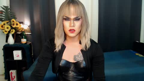 QueenMarina online show from December 2024 01:04:02 AM