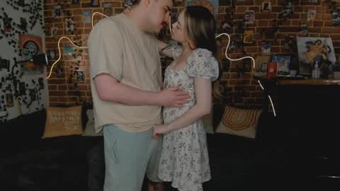 Snapshot of yami_yami_yami chatting on January 2025 05:21:02 PM Mia and Andry  online show from January 2025 05:21:02 PM