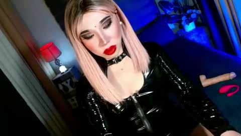 REYAN online show from October 2025 02:12:02 AM