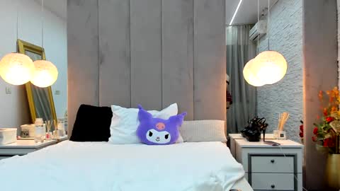 Snapshot of yana_miana chatting on January 2025 07:57:01 PM Yana online show from January 2025 07:57:01 PM