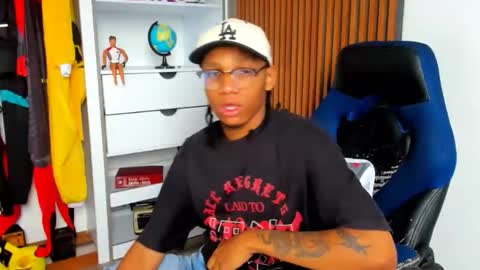 yandi_hot online show from February 2026 02:22:02 PM