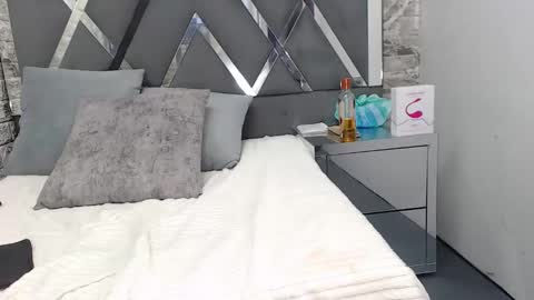 yanetrose online show from November 2025 03:37:02 AM