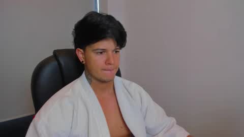 new here online show from December 2025 12:21:02 PM