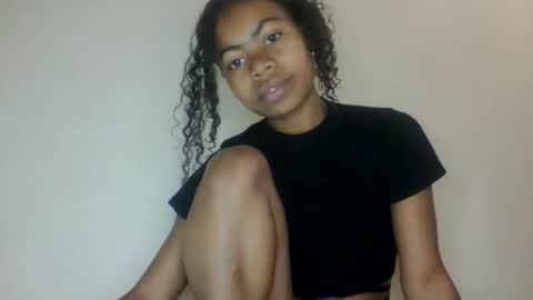 yannick_01 online show from June 2026 11:02:01 AM