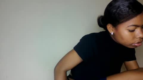 yannick_01 online show from June 2026 08:47:01 PM