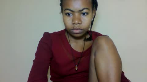 yannick_01 online show from June 2026 01:48:02 PM
