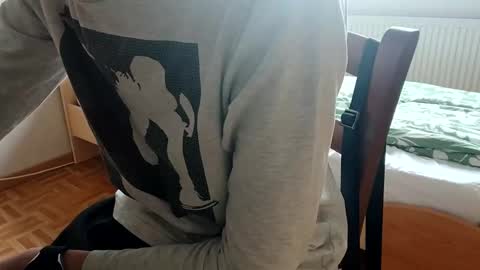 Snapshot of yanp541 chatting on October 2025 11:00:02 AM yanp541 online show from October 2025 11:00:02 AM