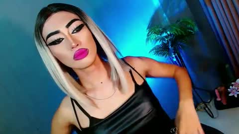 miss yasii online show from February 2025 12:48:02 PM