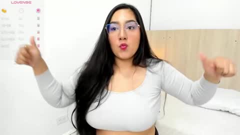 Yasmin Ortiz online show from April 2026 03:29:02 AM