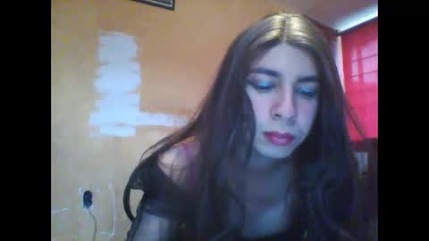 Yasmin Paez online show from December 2025 11:23:01 PM