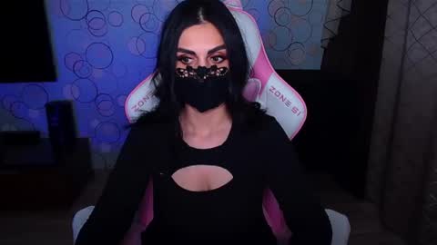 yasmina online show from December 2025 08:09:02 AM