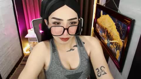 Snapshot of yassiered chatting on September 2025 09:08:02 AM yassiered online show from September 2025 09:08:02 AM