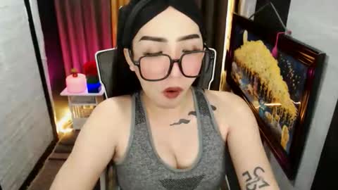 Snapshot of yassiered chatting on September 2025 09:22:02 AM yassiered online show from September 2025 09:22:02 AM