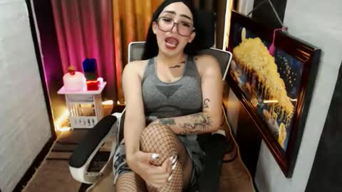 Snapshot of yassiered chatting on September 2025 07:45:01 AM yassiered online show from September 2025 07:45:01 AM