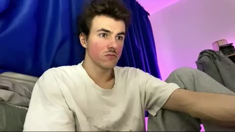 yayay333 online show from February 2026 05:09:02 PM