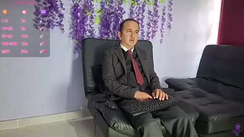 Snapshot of yazfore chatting on June 2026 02:10:02 PM Hazzan online show from June 2026 02:10:02 PM