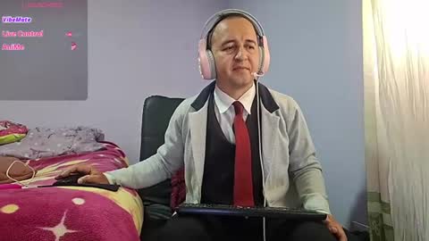 Snapshot of yazfore chatting on July 2026 12:36:02 PM Hazzan online show from July 2026 12:36:02 PM