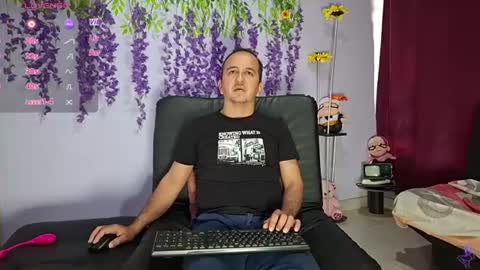 Snapshot of yazfore chatting on August 2026 03:00:01 PM Hazzan online show from August 2026 03:00:01 PM