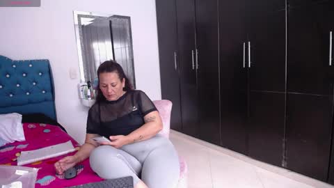 Jasmin online show from May 2026 03:50:01 PM