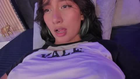 Yazmin online show from February 2025 08:44:02 PM