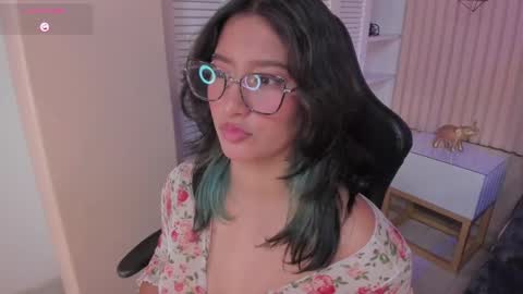 Yazmin online show from March 2025 06:18:01 PM