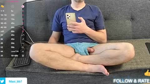 Snapshot of ydk7 chatting on May 2026 03:42:02 PM Maxi online show from May 2026 03:42:02 PM