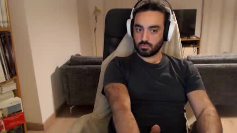 yeeaahoo online show from January 2026 07:06:02 PM