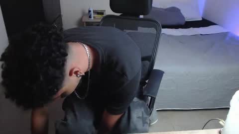 yeff online show from October 2025 11:49:01 PM