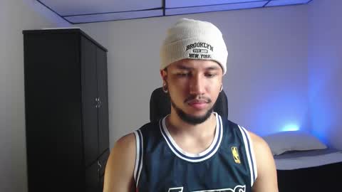 yeff online show from November 2025 02:22:02 AM