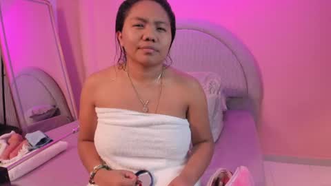 Snapshot of yeika_foxy chatting on June 2026 11:22:02 AM yeika_foxy online show from June 2026 11:22:02 AM