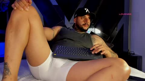 Snapshot of yeikoe1 chatting on April 2026 01:17:02 AM yeikoe1 online show from April 2026 01:17:02 AM