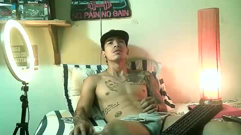 Snapshot of yeisoncastellanos1999 chatting on April 2026 03:31:02 PM yeisoncastellanos1999 online show from April 2026 03:31:02 PM