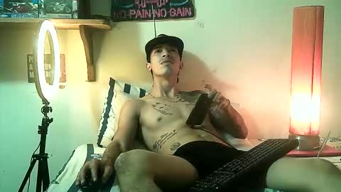 Snapshot of yeisoncastellanos1999 chatting on April 2026 05:48:02 PM yeisoncastellanos1999 online show from April 2026 05:48:02 PM
