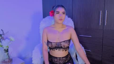 Snapshot of yeli_amber3 chatting on September 2025 08:58:02 AM Yeli Amber online show from September 2025 08:58:02 AM