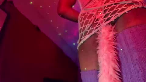 Snapshot of yelladaniella chatting on October 2025 08:59:01 AM Ella Ts online show from October 2025 08:59:01 AM