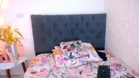 YEM online show from April 2026 07:58:01 PM