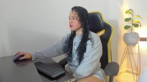 Y E R A  online show from January 2026 11:59:02 AM